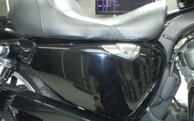 HARLEY XL883LI 2011
