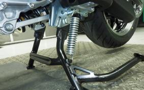 YAMAHA T-MAX 560 2026 SJ21J