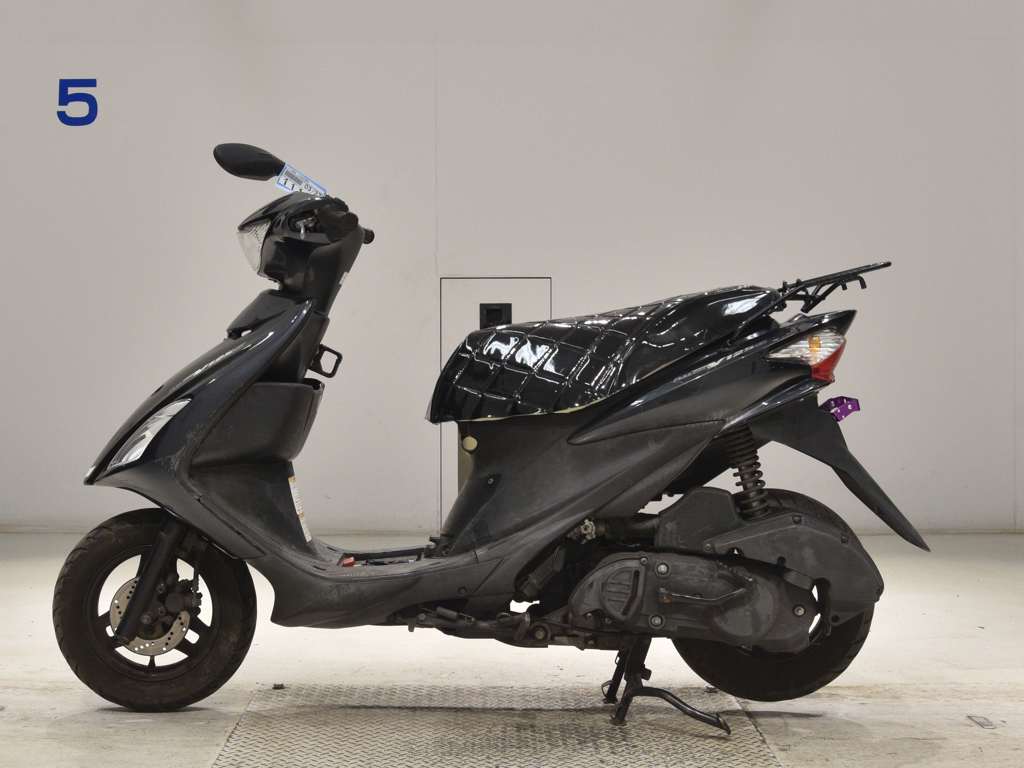 Фото Suzuki ADDRESS V125 S 1984 с японского аукциона