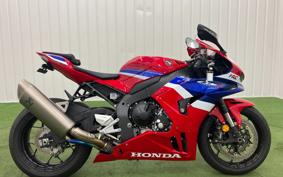 HONDA CBR1000RR-R FB SP 2024 SC82