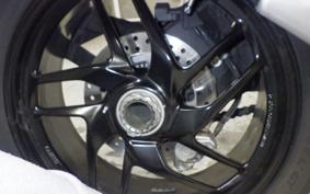 DUCATI MULTISTRADA 1200 S 2015