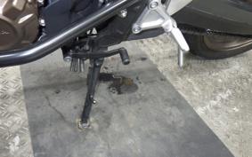 HONDA CB650R E-Clutch 2025 RH17