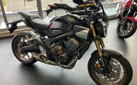 HONDA CB650R E-Clutch 2025 RH17