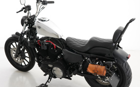 HARLEY XL883N 2013 LE2