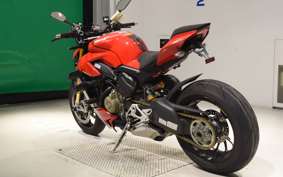 DUCATI STREETFIGHTER V4 S 2021