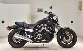 YAMAHA VMAX 2000