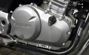SUZUKI GSR250