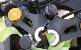 KAWASAKI ZX-25R ZX250E