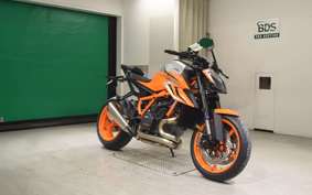 KTM 1290 SUPER DUKE R EVO