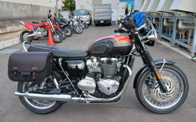 TRIUMPH BONNEVILLE T120 2021 DAD75H