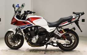 HONDA CB1300SB SUPER BOLDOR EP 2017 SC54