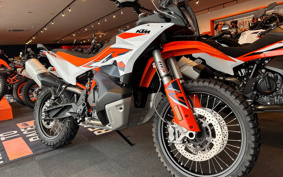 KTM 890 ADVENTURE	 R TR640