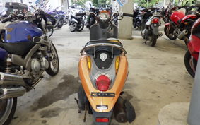 SYM UMI 100