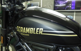 DUCATI SCRAMBLER FULL THROTTLE 2025