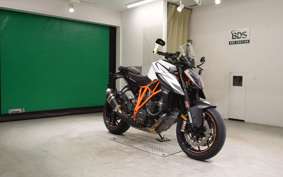 KTM 1290 SUPER DUKE R 2021
