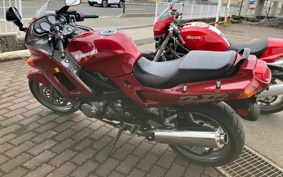 KAWASAKI ZZ-R600 2004 ZX4E17