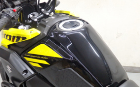 SUZUKI STROM 250 DS11A
