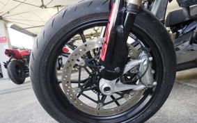 DUCATI HYPERMOTARD 698 2018