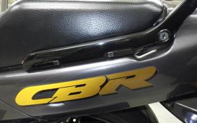 HONDA CBR1000F 1995 SC24