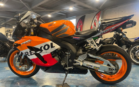 HONDA CBR1000RR 2005 SC57