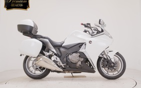 HONDA VFR1200F DCT 2010 SC63
