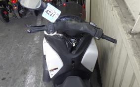 YAMAHA TRICITY 125 1994 SE82J