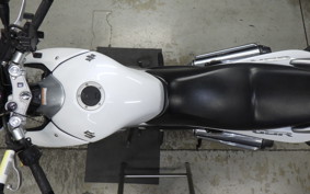 SUZUKI GSR250