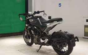 HUSQVARNA SVARTPILEN 401 2021