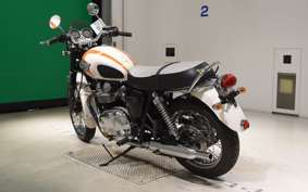 TRIUMPH BONNEVILLE T100 2005