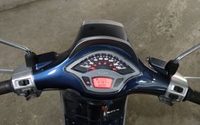 VESPA SPRINT 125 ..