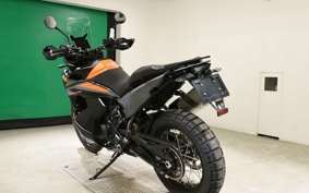 KTM 890 ADVENTURE	 2026