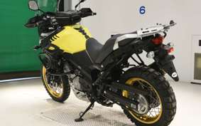 SUZUKI Vストローム650XTA 2017