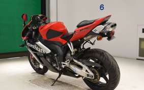 HONDA CBR1000RR 2005 SC57