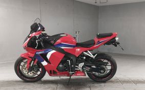 HONDA CBR600RR 2021 PC40