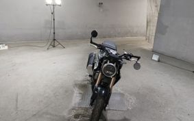 HONDA CB250R MC52