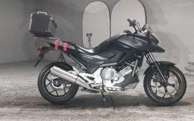 HONDA NC700X RC63