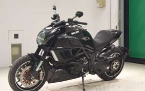 DUCATI DIAVEL 2012