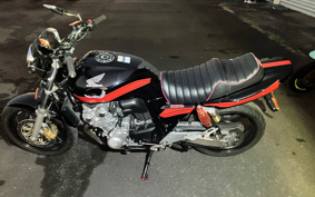 HONDA CB400SF 2025 NC42