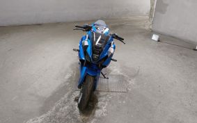 SUZUKI GSX-8R EM1AA