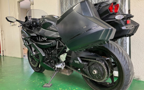 KAWASAKI NINJA H2 SX 2018 ZXT02A