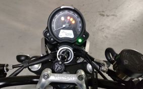 TRIUMPH  TRIUMPH  STREET  TWIN 900 DAD74G