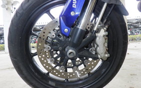 DUCATI HYPERMOTARD 796 2010