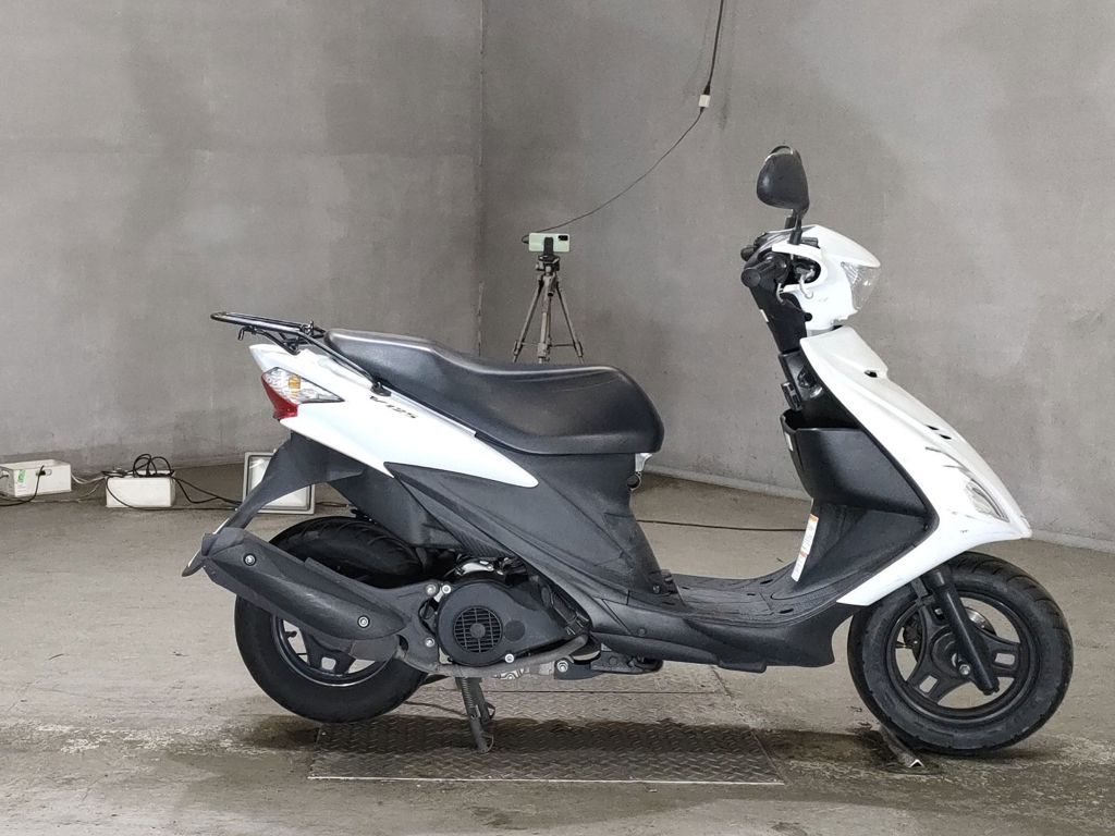 Фото Suzuki ADDRESS V125 с японского аукциона