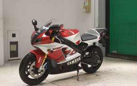 YAMAHA YZF-R7 2000