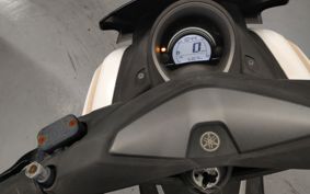 YAMAHA N-MAX 155 SG50J