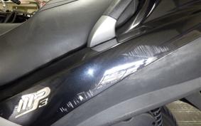 PIAGGIO MP3 250