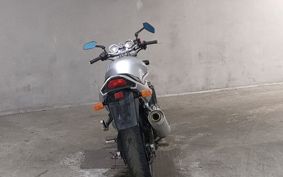 SUZUKI GSF750 GR7EA