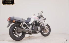 SUZUKI GSX1100S KATANA 2000 GU76A