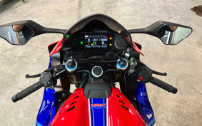 HONDA CBR1000RR-R FB SP 2022 SC82