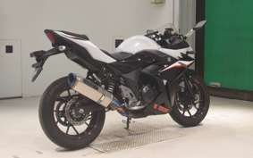 SUZUKI GSX250RA 2013